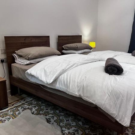 Dar Barbara - Duplex 1 Double Bed Maltese Style House Villa Cospicua Luaran gambar