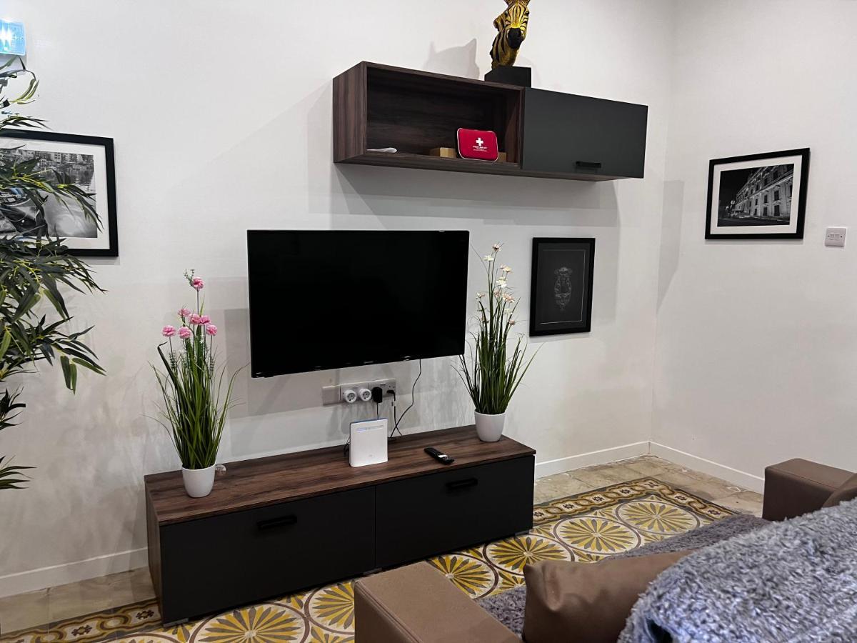 Dar Barbara - Duplex 1 Double Bed Maltese Style House Villa Cospicua Luaran gambar